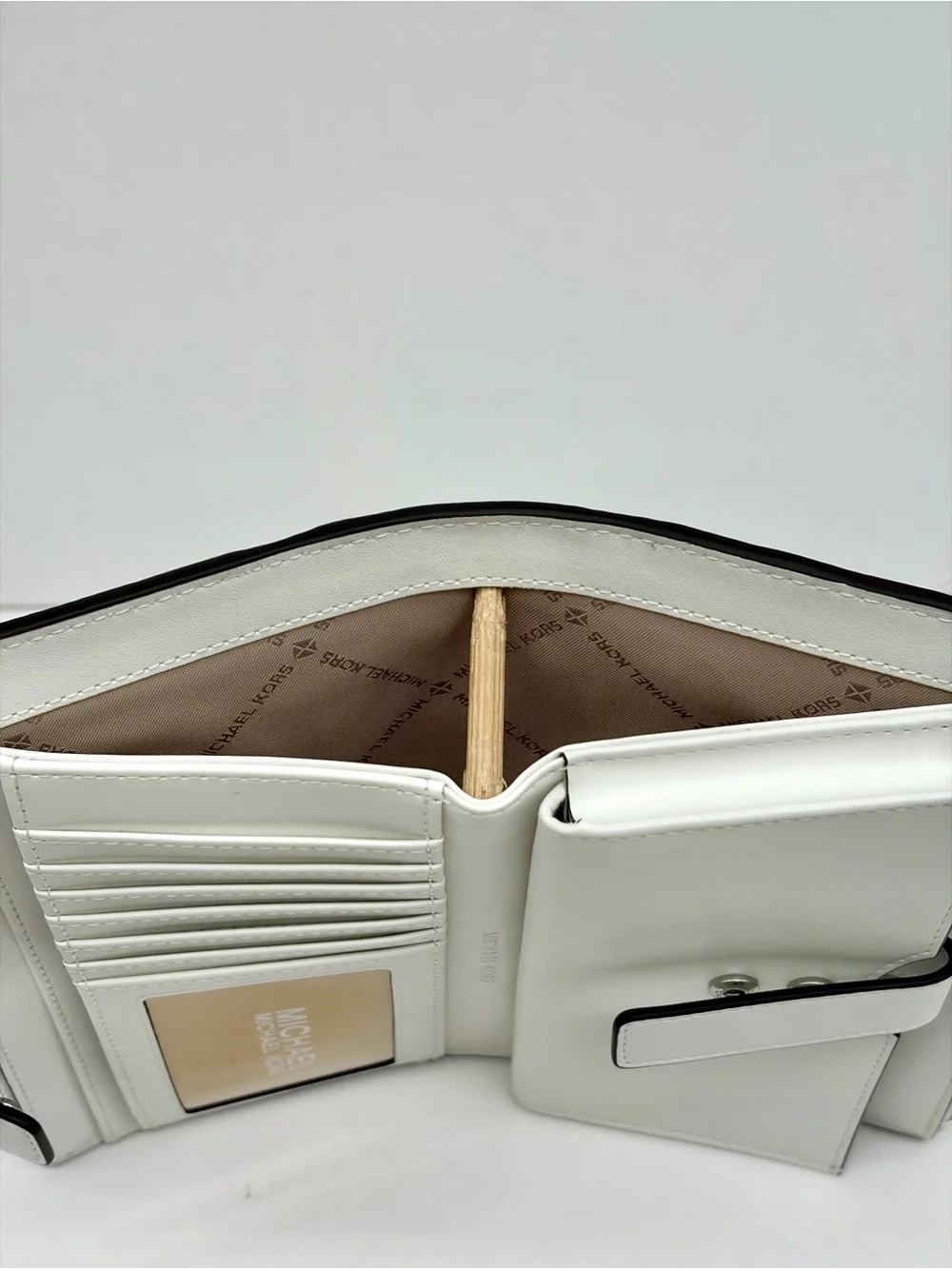Michael Kors Jet Set Travel LG Double Zip Wallet MK Optic White Multi